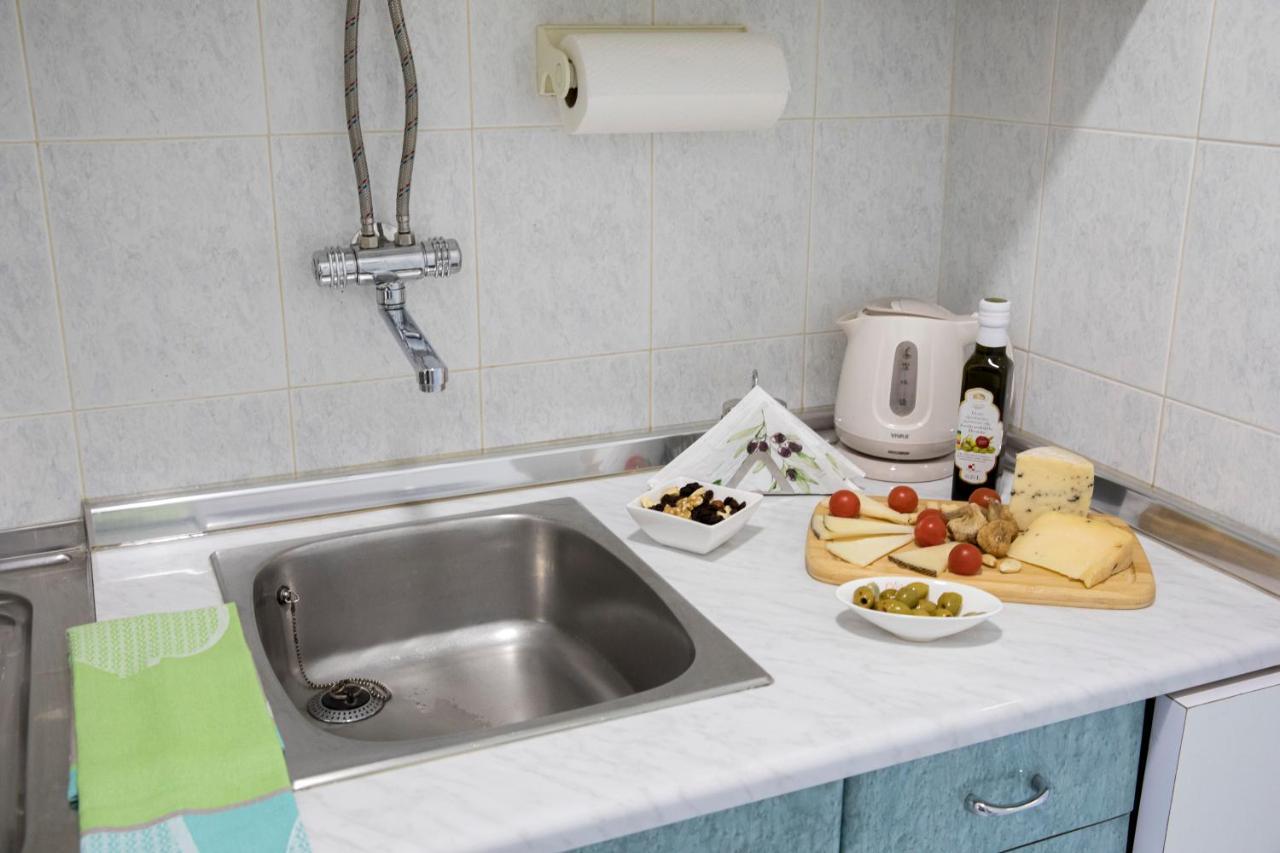 Studio Apartman Meli Рийека Екстериор снимка